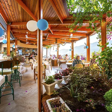 سوناتا فندق 3*