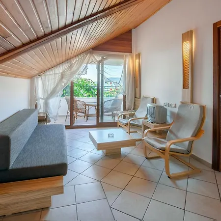 سوناتا فندق ألانيا